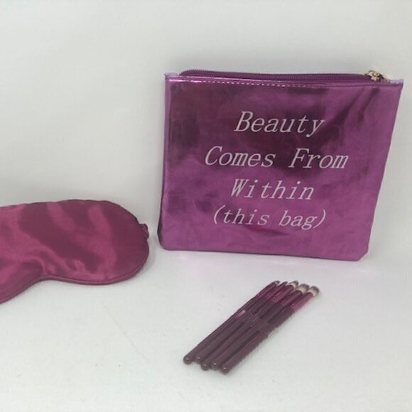 Beauty bag with 5 brushes, satin mask and ear plugs - Picture 3 of 3